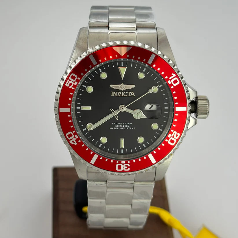 Reloj INVICTA Pro Diver Bisel Rojo 200 metros 43mm (22020)