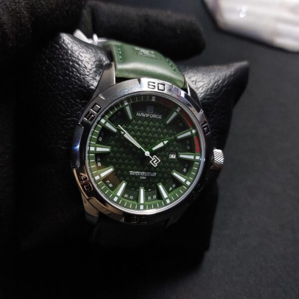 Reloj NAVIFORCE Cuero Verde - Imagen 4