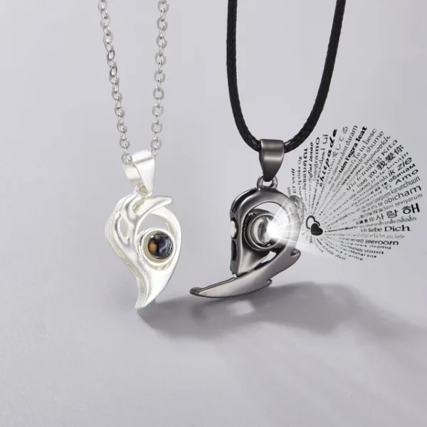 Collar Corazon Dividido 100 idiomas 2 en 1