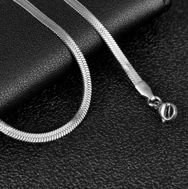 Collar Serpiente de Acero Inox